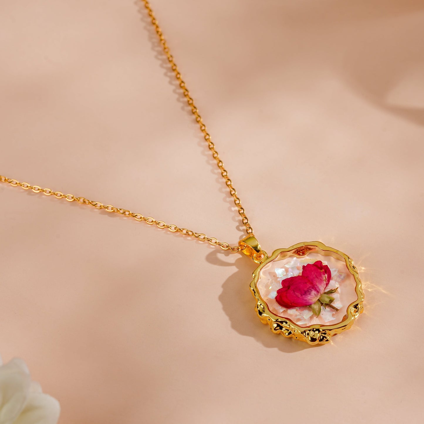 Fleu De Feu Necklace