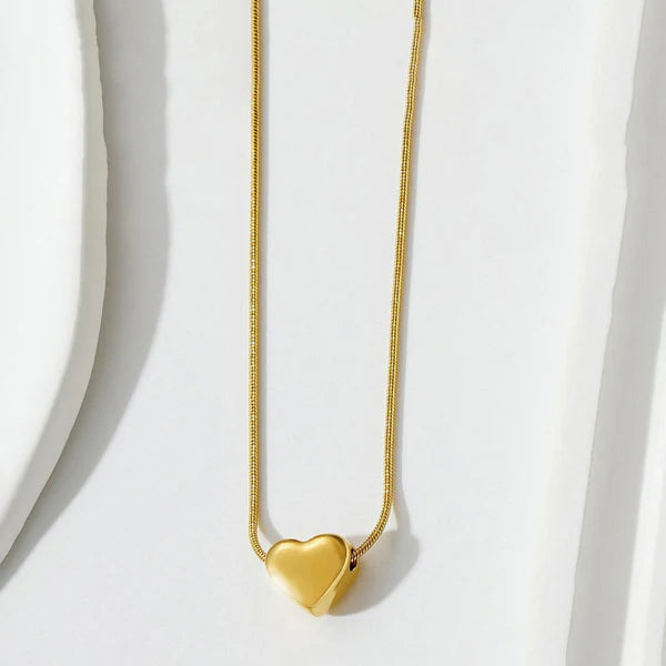 Minimal Heart Necklace
