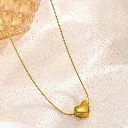 Minimal Heart Necklace