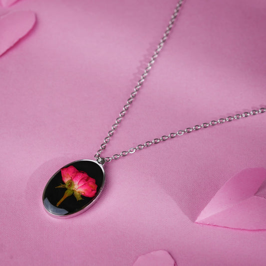 Noir Rose Necklace