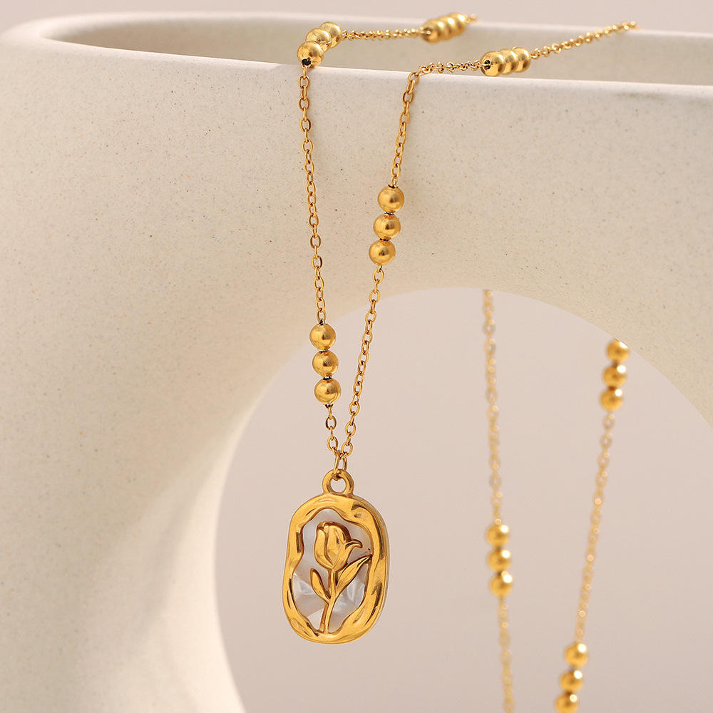 Eterna Rose Necklace